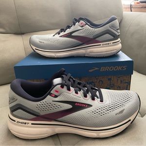 Brooks Ghost 15 Women’s Size 10 Kentucky Blue/Magenta Running Shoes